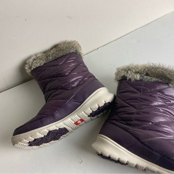 The North Face Womens Bootie Nuptse Faux size 9 - Picture 4 of 6